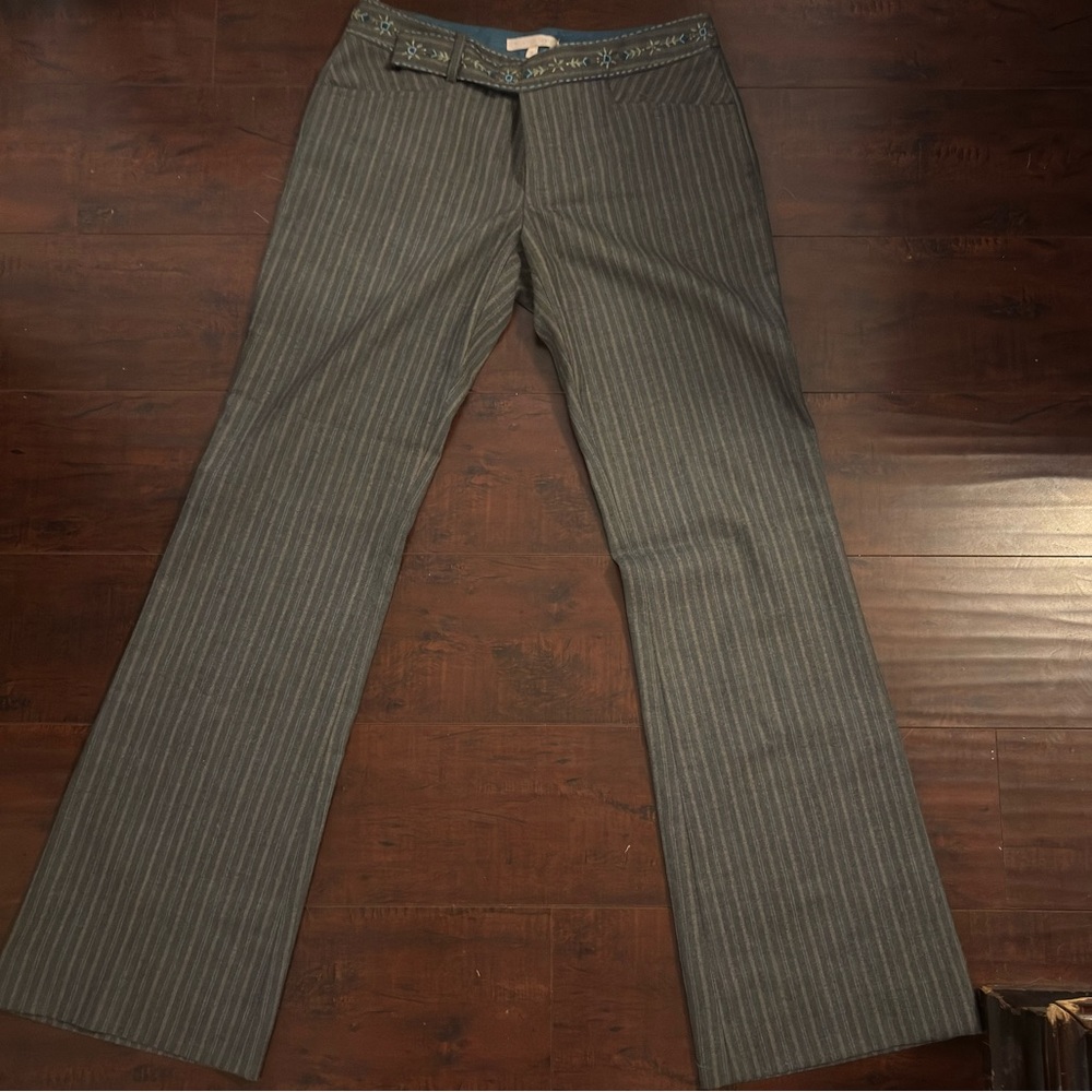 Rebecca Taylor Wool Trouser Size 6. Grey/brown pinstripe Hand embroidered Waist.